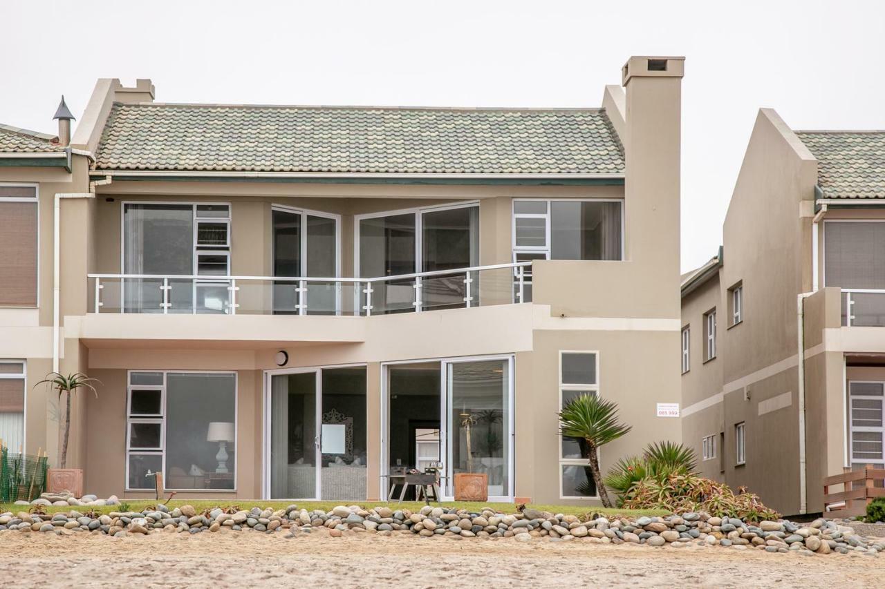 Blue Pearl - Situated Right On The Beach Swakopmund Exteriér fotografie
