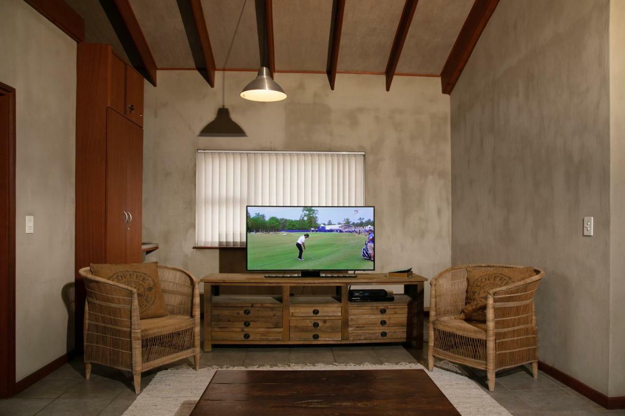 Blue Pearl - Situated Right On The Beach Swakopmund Exteriér fotografie